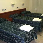 Maria Rosa Molas - Casa Per Ferie Pensjonat 3*
