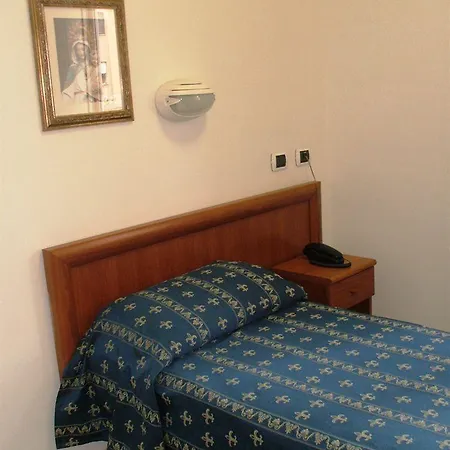 Guest house Maria Rosa Molas - Casa Per Ferie