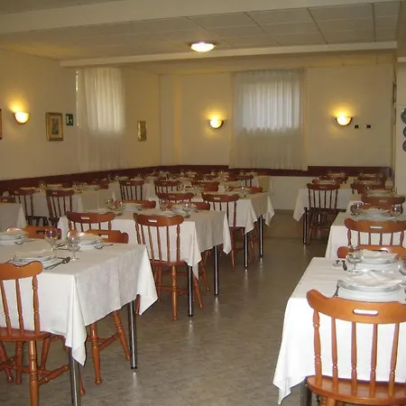 Maria Rosa Molas - Casa Per Ferie