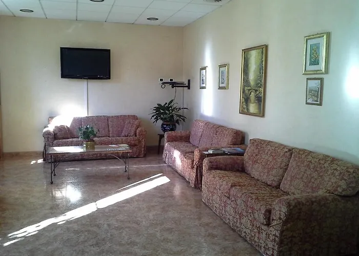 Maria Rosa Molas - Casa Per Ferie 3*