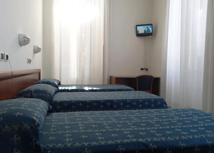 Maria Rosa Molas - Casa Per Ferie 3*