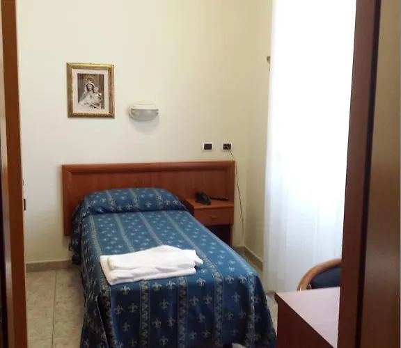 Guest house Maria Rosa Molas - Casa Per Ferie