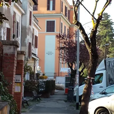 Maria Rosa Molas - Casa Per Ferie Róma